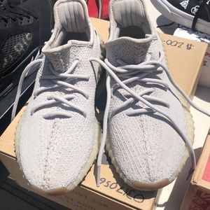 MENS 8.5 Adidas Yeezy BOOST 350 V2 SESAME